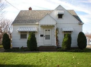 2260 Green Rd, Cleveland, OH 44121