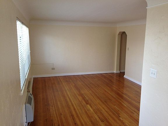 5th image of 930 N Sherman St APT 201