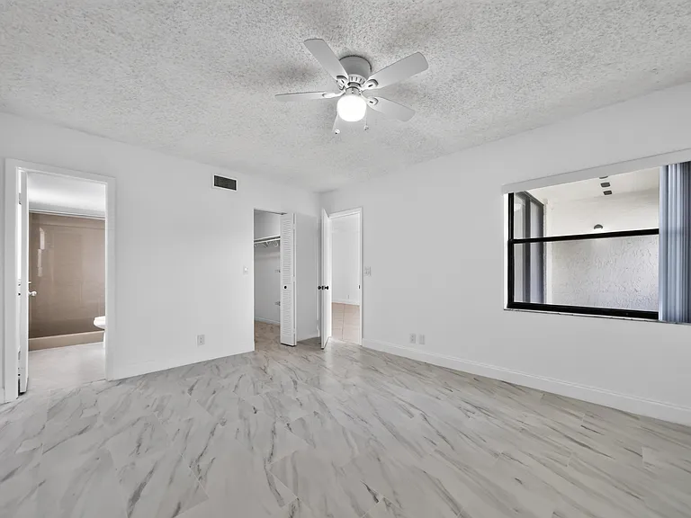 11358 Taft St #11358 — Photo 21
