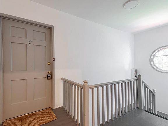4th image of 1812 W Glenoaks Blvd