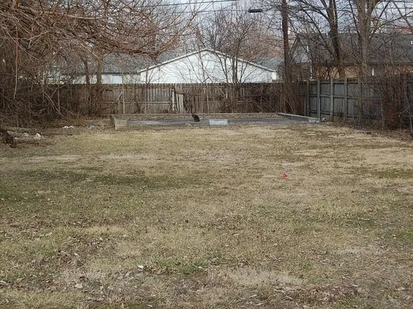 2637 Valley Pike, Dayton, OH 45404