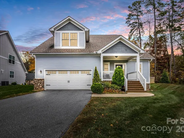 261 Fox Creek Dr, Fletcher, NC 28732