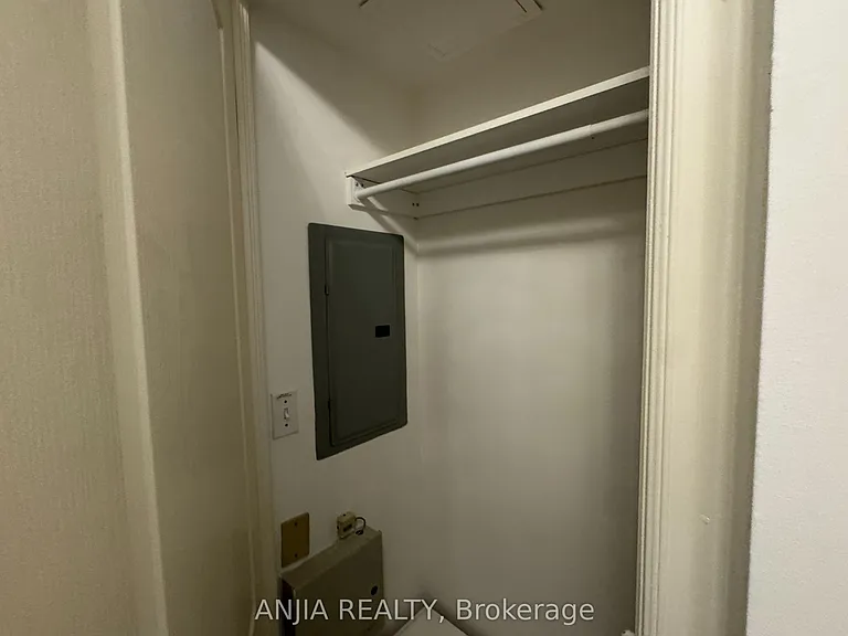 75 York Mills Rd #211 — Photo 8