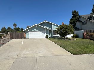 2890 Waverly Ave, Camarillo, CA 93010