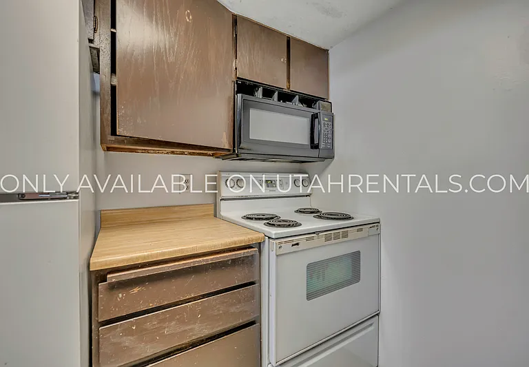 234 W Foxbridge Dr — Photo 8