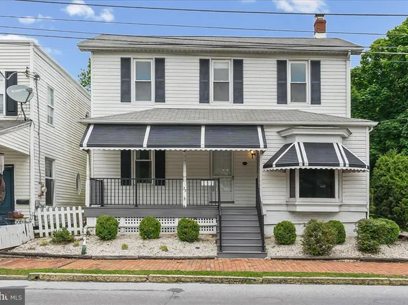 25 S 5th St, Oxford, PA 19363