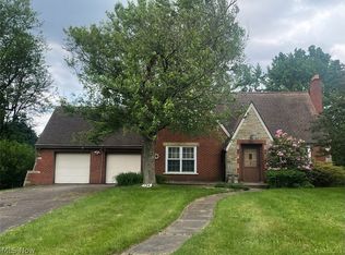 134 35th St NW, Canton, OH
