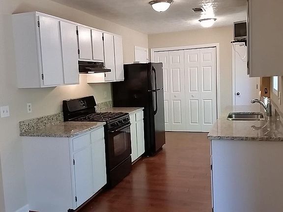 4th image of 3428 Owens Ave SW