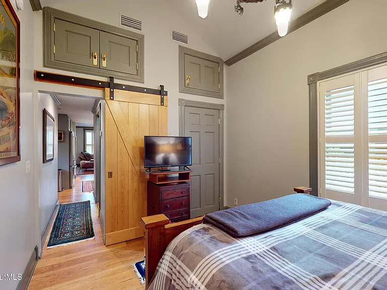 800 Howe St #A — Photo 15