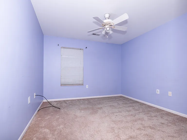5010 Kames Sq — Photo 14