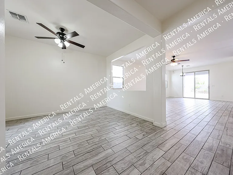 9820 W Sanna St — Photo 31