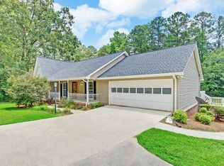 639 Crawford Cir, Toccoa, GA 30577