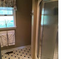 30 Pilgrim Dr, Windsor, CT 06095