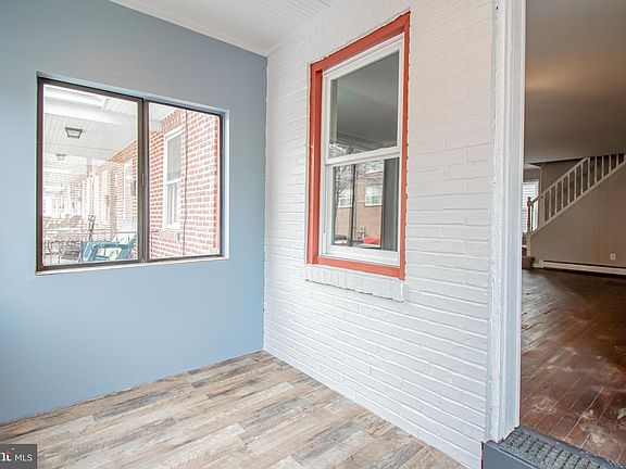 4th image of 2214 W 3rd St