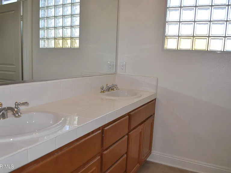1596 Blue Canyon St — Photo 8