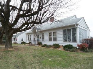 418 Dupont Ave, Staunton, VA 24401