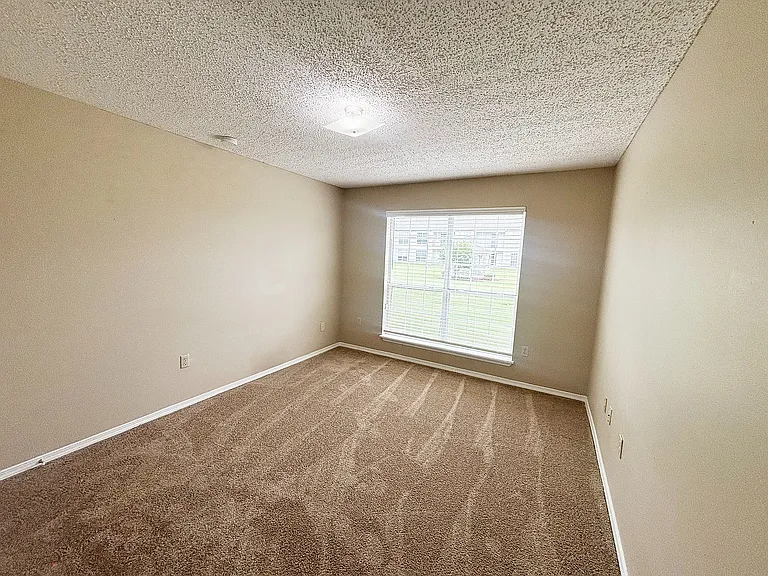 Maple - Bedroom