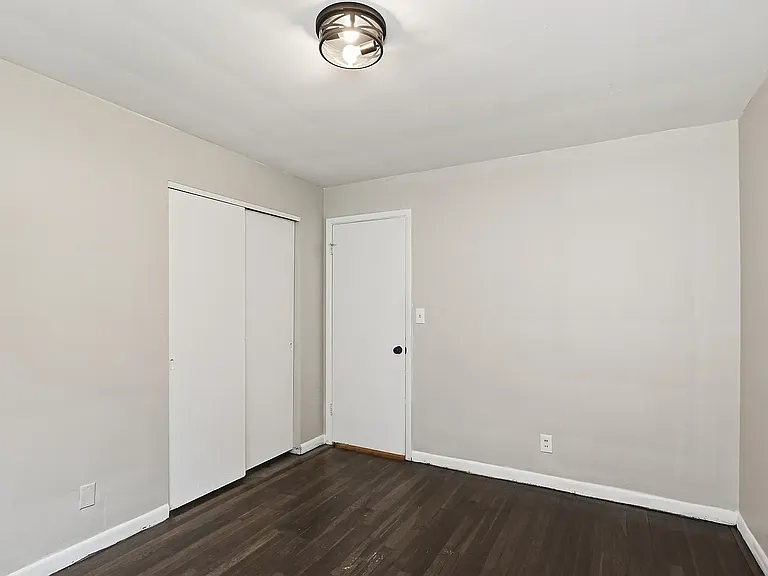 6155 Ridge Ave #2 — Photo 8