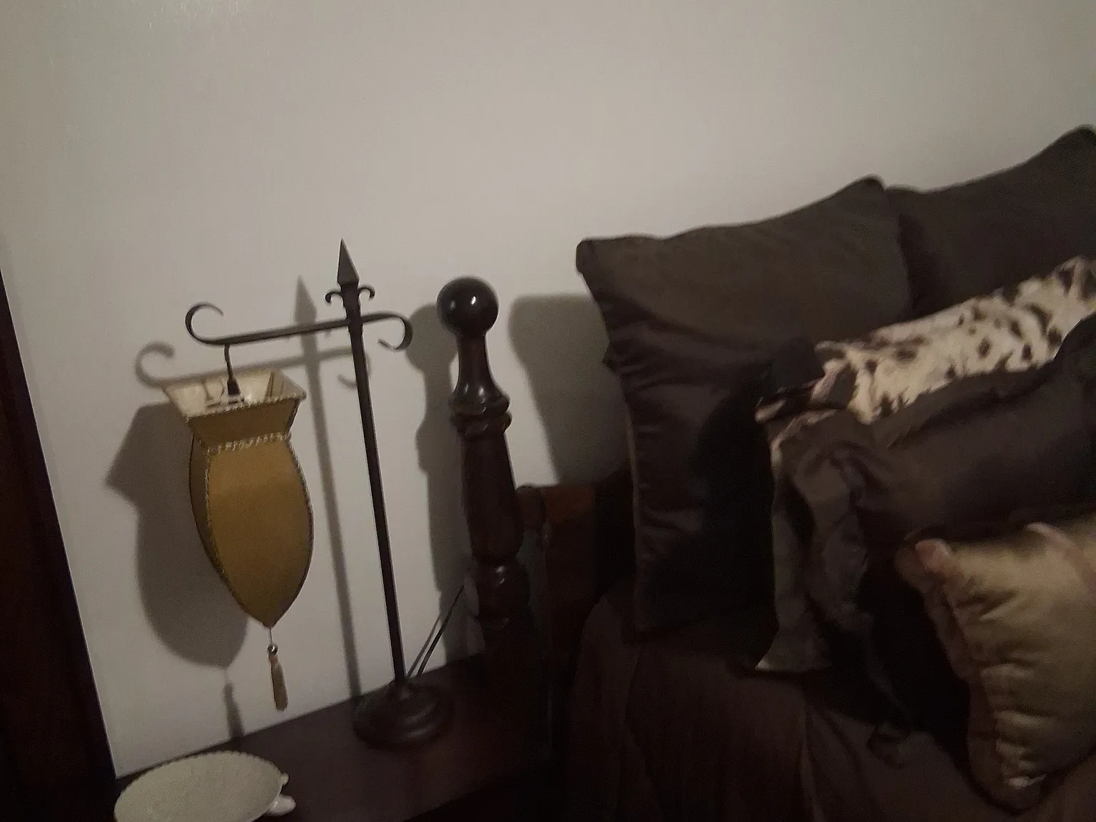 1 bed, 975 sqft, $1,000 — Photo 3