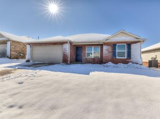 1805 Schooner Rd, El Reno, OK 73036