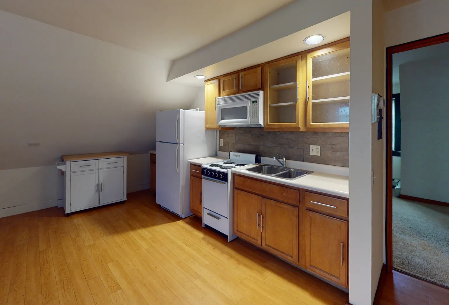 10 Langdon Street - K — Photo 2