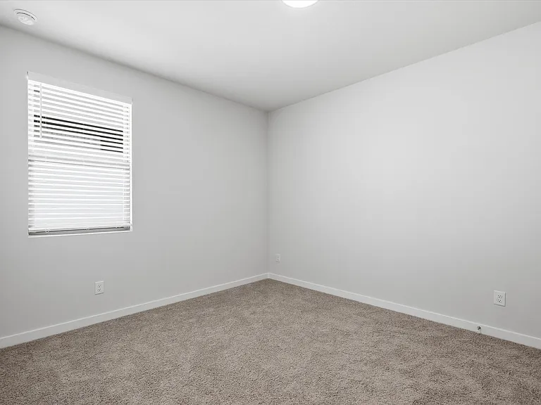 508 Green Grass Dr — Photo 22