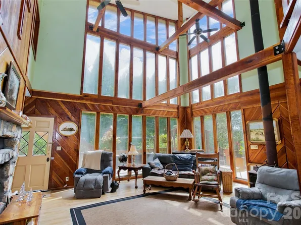 118 Marys Way, Marshall, NC 28753