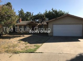 440 E Seeger Ct, Visalia, CA 93277