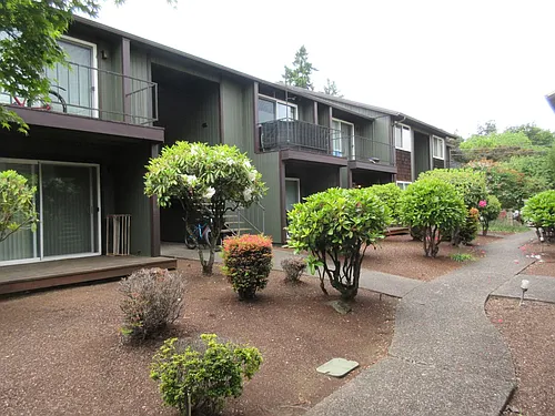 One Bedroom Apartment Close to Downtown Photo 1