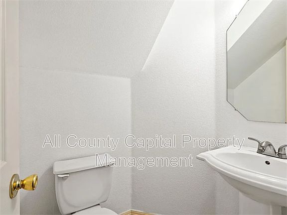 4th image of 2200 N Shields Dr
