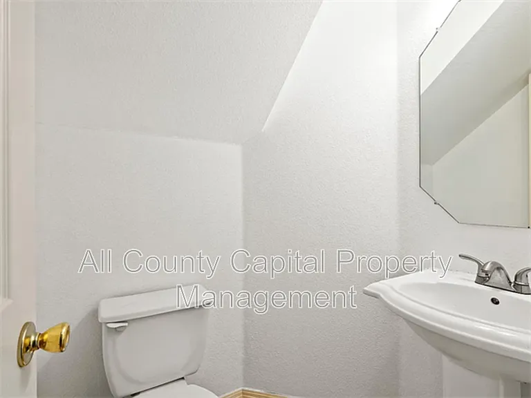 2200 N Shields Dr — Photo 3