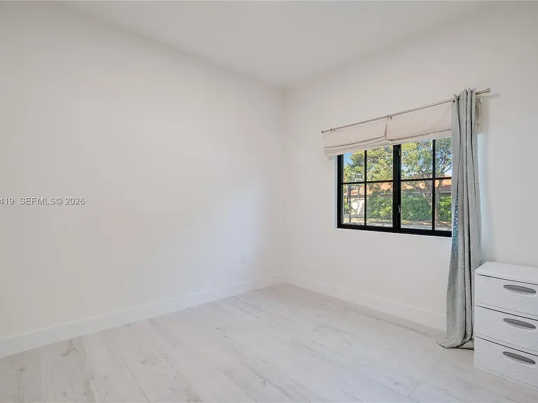 18326 SW 83rd Pl — Photo 56