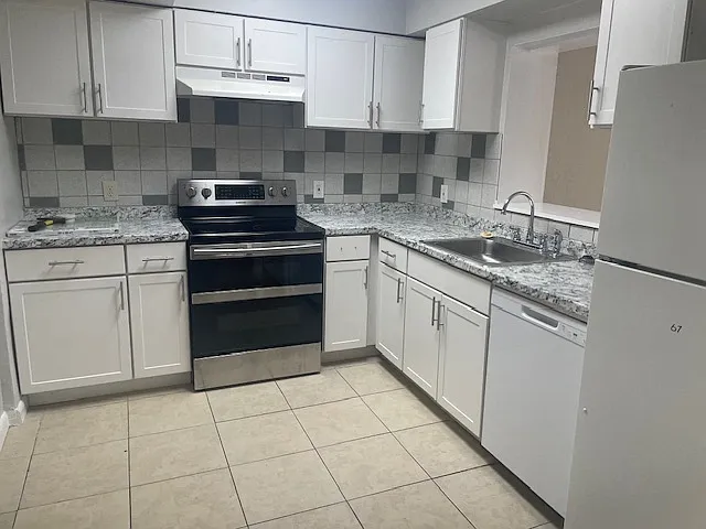 2580 Elyria Ave — Photo 5