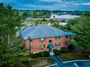 36 Bayview Ter APT 4, Danvers, MA 01923