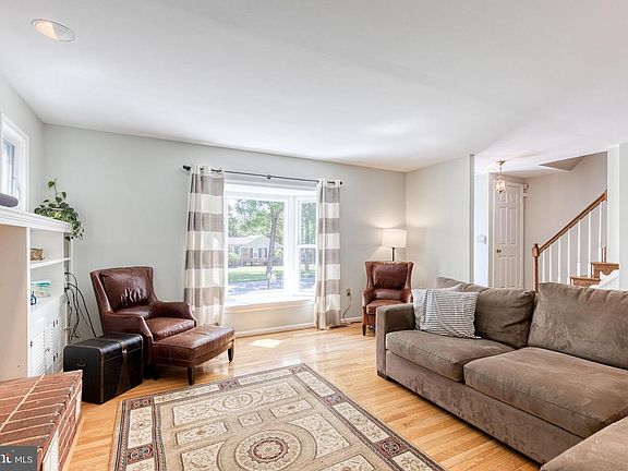 4th image of 1403 Clark Ave