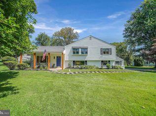 937 Monte Vista Dr, West Chester, PA 19380