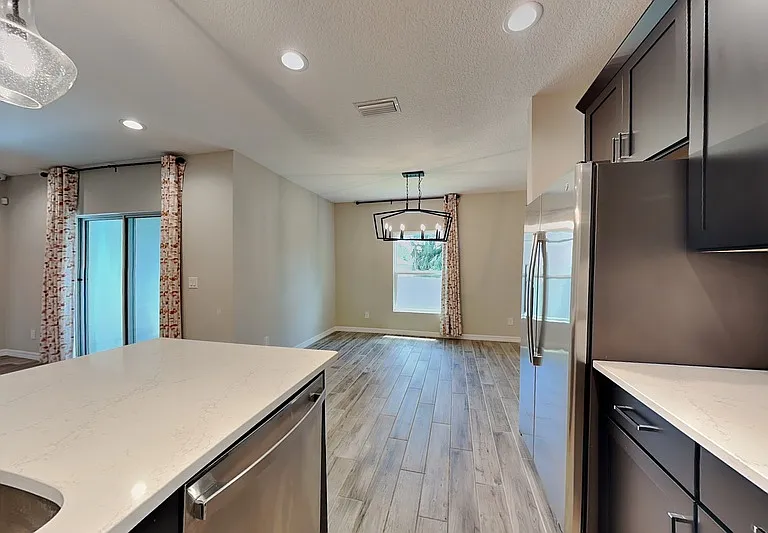 15543 Waterleigh Cove Dr — Photo 5