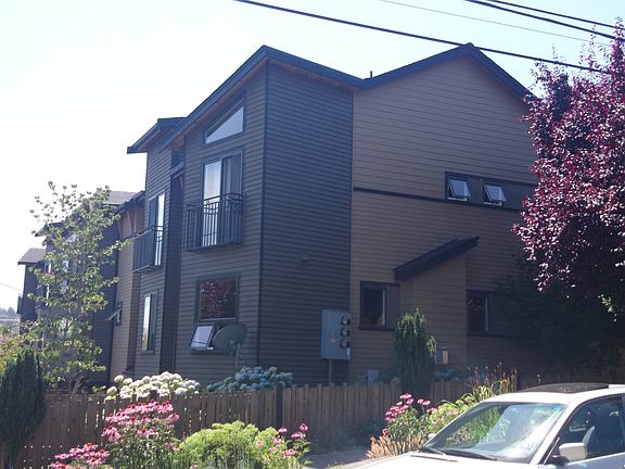 3rd image of 5521 28th Ave NW