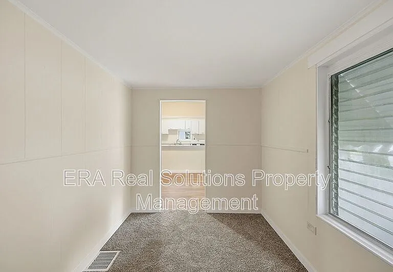 2028 W Galbraith Rd — Photo 26