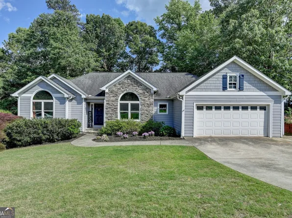 1882 Flowering Dr, Grayson, GA 30017