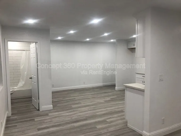 1327 W Parade St — Photo 14