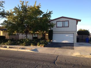 1605 Forane St, Barstow, CA 92311