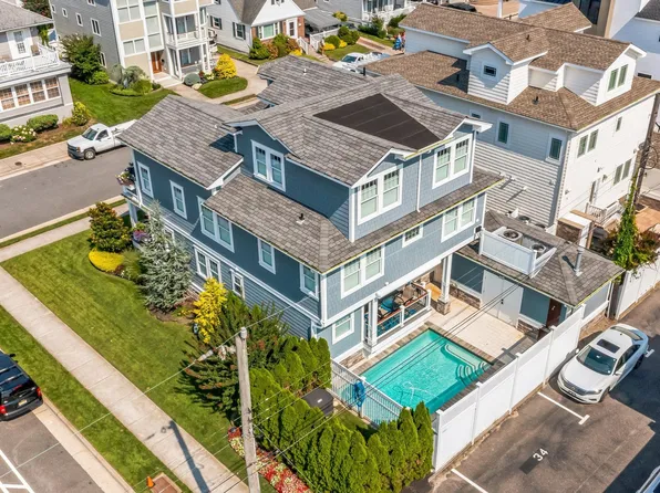 100 S Vendome Ave, Margate, NJ 08402