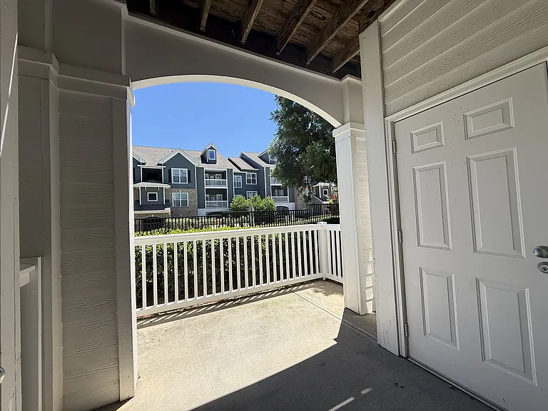 Wesley Kensington Apartments at Stonecrest — Photo 109