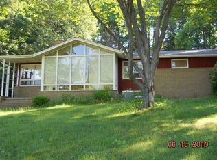 1555 Montgomery Rd, Allison Park, PA 15101