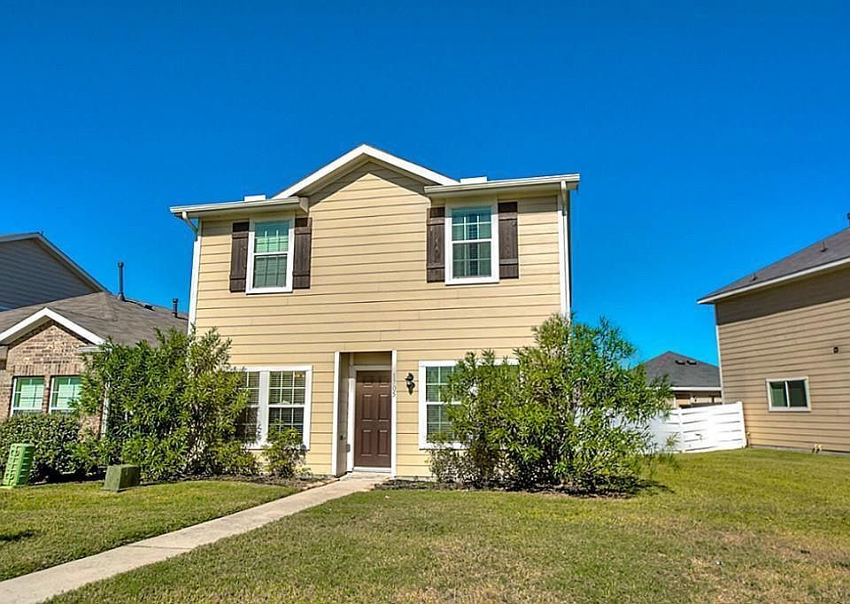 1st image of 1705 Claremont Garden Cir