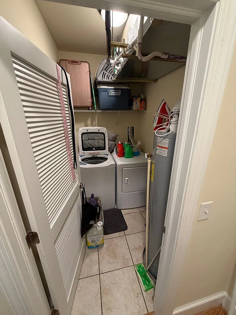 6 S Harvie St — Photo 2