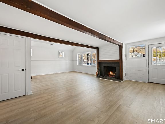 2nd image of 99 Ramapoo Rd #B