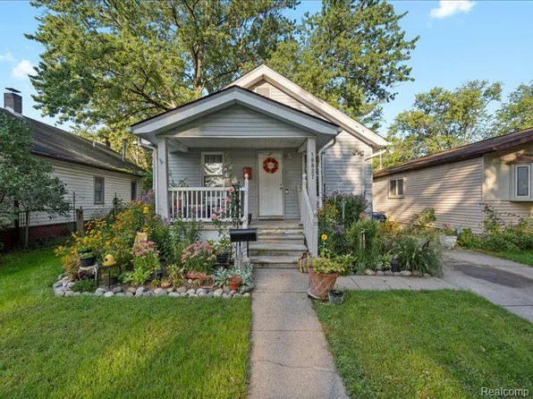 18827 Centralia, Redford, MI 48240