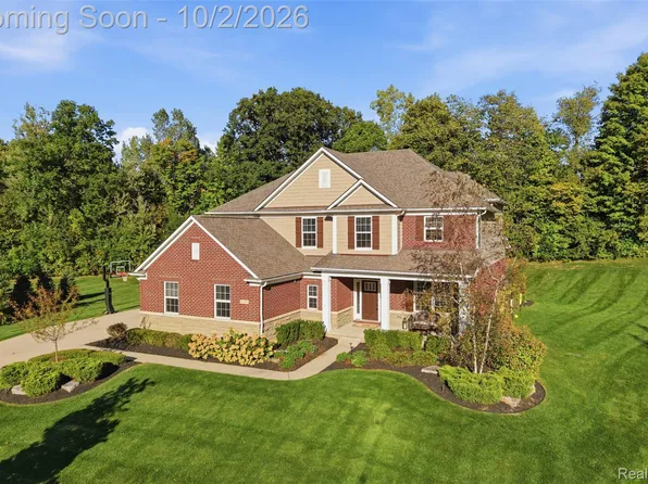 23395 Millwood East Ct, South Lyon, MI 48178